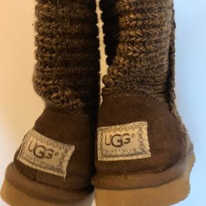 Ugh size 7 brown  brown Cardigan  knit boots